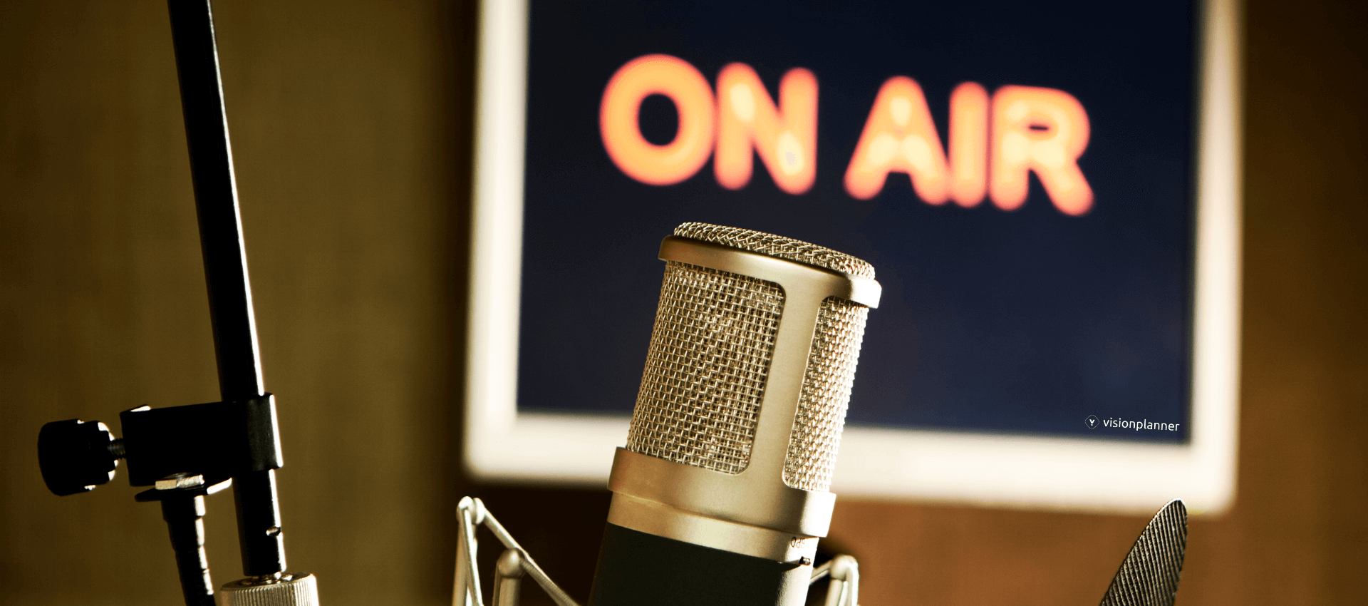 Podcast header (1)